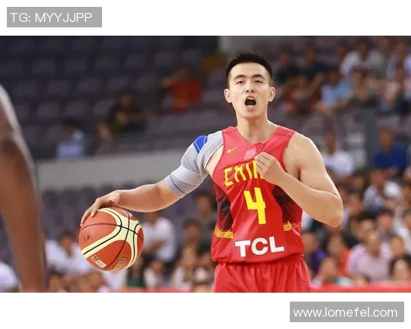 任骏飞领衔球队奋战新赛季展现篮球风采与团队精神的精彩时刻 任骏飞领衔球队奋战新赛季展现篮球风采与团队精神的精彩时刻